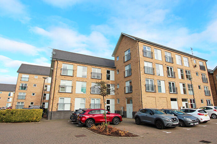 2 Bedroom Apartment For Sale In Esparto Way, South Darenth, DA4