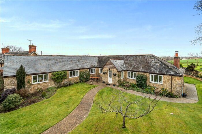 3 Bedroom Bungalow For Sale In Puckington, Ilminster, Somerset, TA19