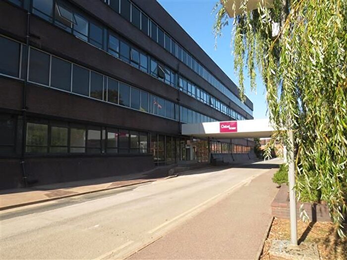 2 Bedroom Flat To Rent In Fowler Road, Aylesbury, HP19