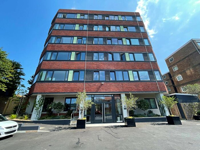 1 Bedroom Apartment To Rent In Upperton Road, BN21