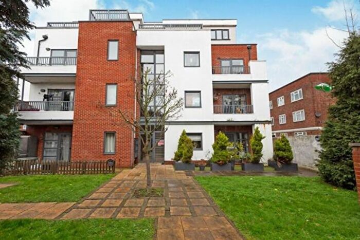 1 Bedroom Flat For Sale In Longbridge Road, Barking, IG11