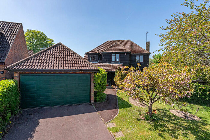 4 Bedroom Detached House For Sale In Polesden View, Great Bookham, KT23