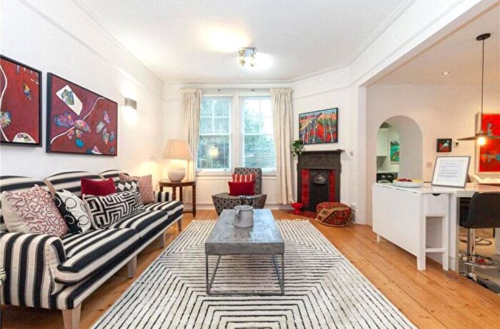 2 Bedroom Apartment To Rent In Prince Albert Rd, London, NW8