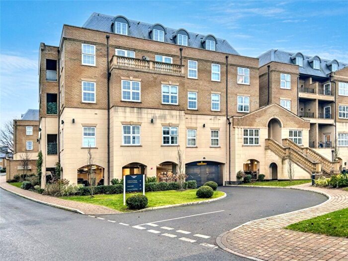 1 Bedroom Apartment For Sale In Canon Woods Close, Sherborne, Dorset, DT9