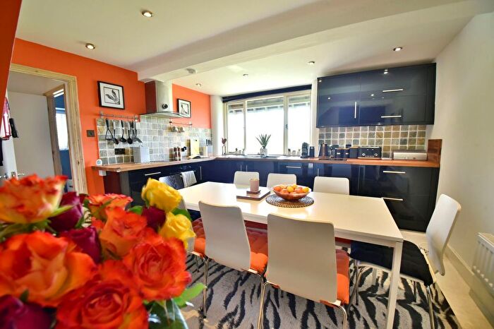 3 Bedroom Barn Conversion For Sale In Stoke Road, Noss Mayo, South Devon, PL8