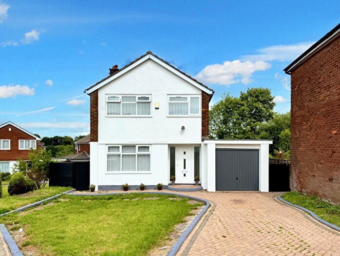 3 Bedroom Detached House For Sale In Melton Drive, Bury, BL9