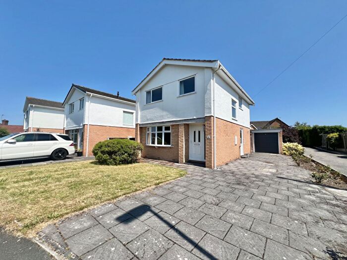 3 Bedroom Detached House For Sale In Ainsdale Avenue, Thornton, FY5