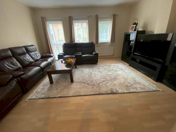 4 Bedroom Terraced House To Rent In Fortune Avenue, Edgware, HA8