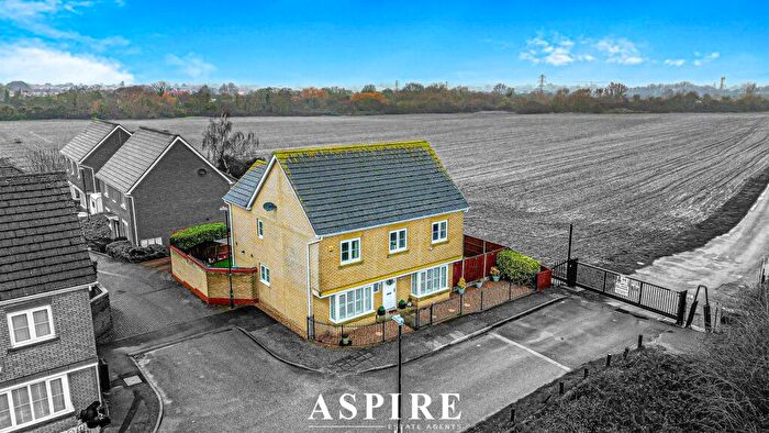 4 Bedroom Detached House For Sale In Video Presentation Inside - Stilwells, Rochford, SS4