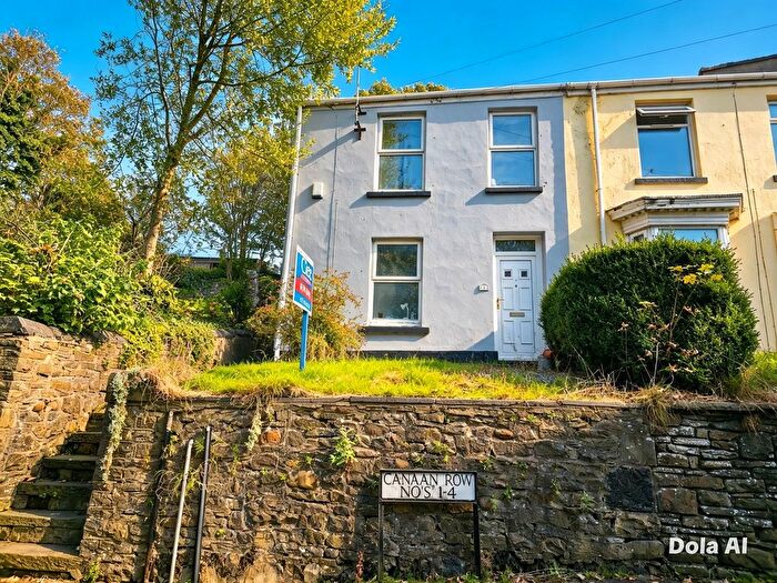 2 Bedroom End Of Terrace House For Sale In Canaan Row, St. Thomas, Swansea, City And County Of Swansea., SA1