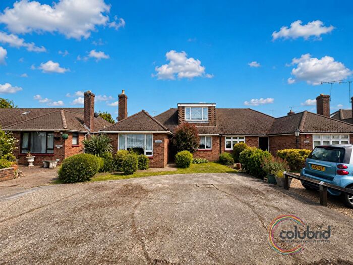 4 Bedroom Semi-Detached Bungalow For Sale In Muckingford Road, Linford, SS17