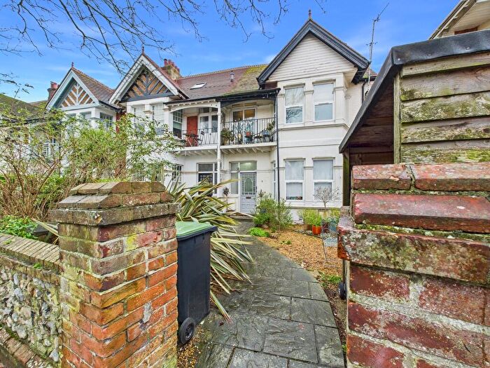 1 Bedroom Apartment To Rent In St. Georges Road, Worthing, BN11