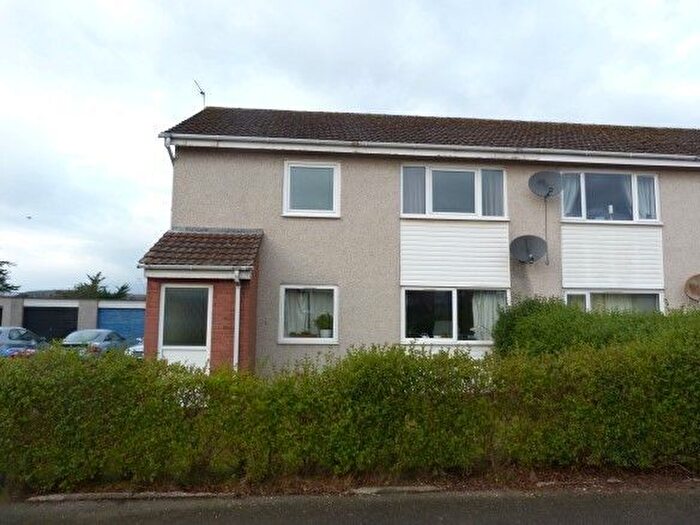 2 Bedroom Flat To Rent In Milnefield Avenue, Elgin, IV30