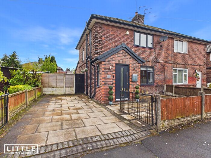 3 Bedroom Semi Detached House For Sale In Lincoln Crescent, St. Helens, WA11