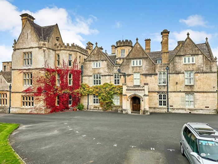 2 Bedroom Flat For Sale In Flat, Brockhampton Park, Brockhampton, Cheltenham, Gloucestershire, GL54