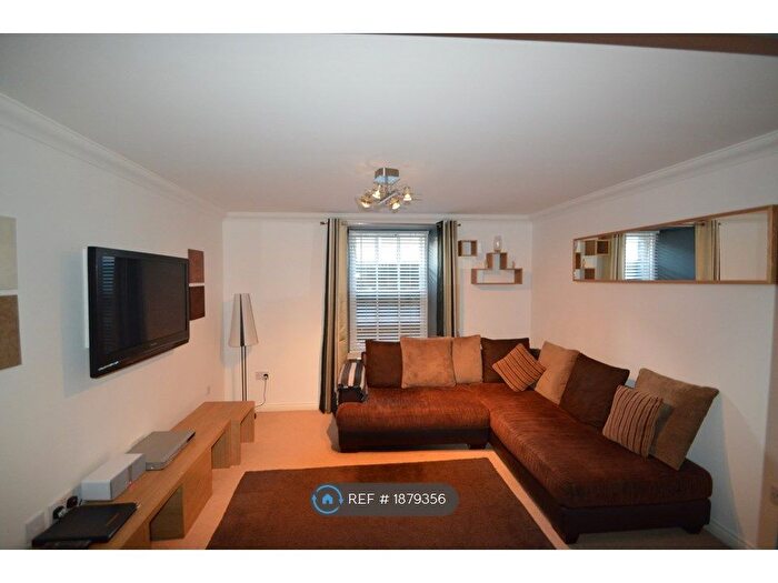 2 Bedroom Flat To Rent In Bon Accord Street, Aberdeen, AB11