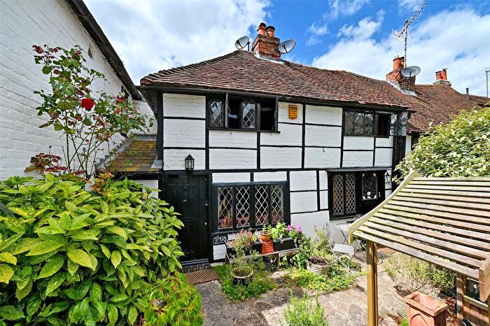 1 Bedroom Terraced House To Rent In New Street, Henley-On-Thames, Oxfordshire, RG9
