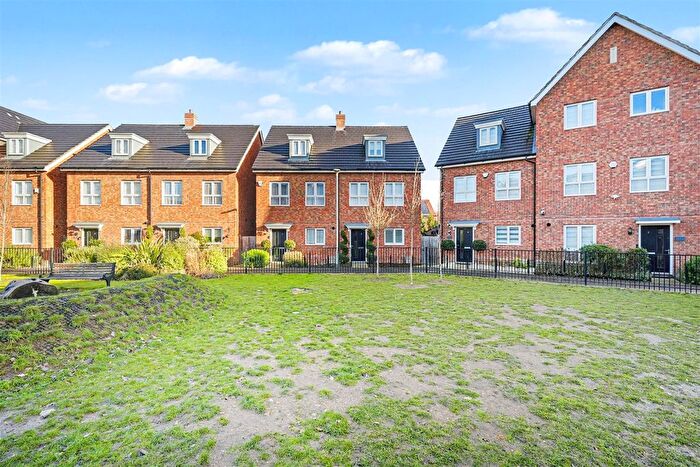 3 Bedroom Semi Detached House For Sale In Chace Village Road, Enfield, EN2