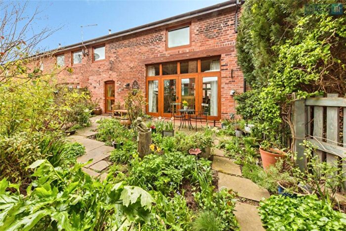 4 Bedroom Barn Conversion For Sale In Austerson, Nantwich, Cheshire, CW5