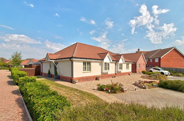 2 Bedroom Bungalow For Sale In Burns Drive, Stowmarket, IP14