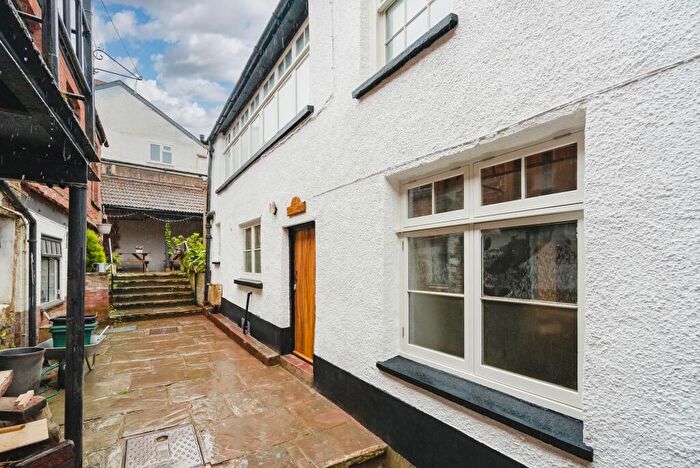2 Bedroom Terraced House To Rent In High Street, Crediton, EX17