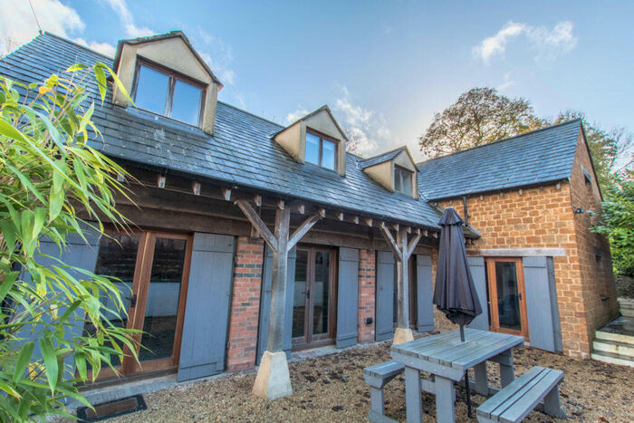 3 Bedroom Detached House To Rent In Chipping Norton Road, Hook Norton, Oxon, OX15