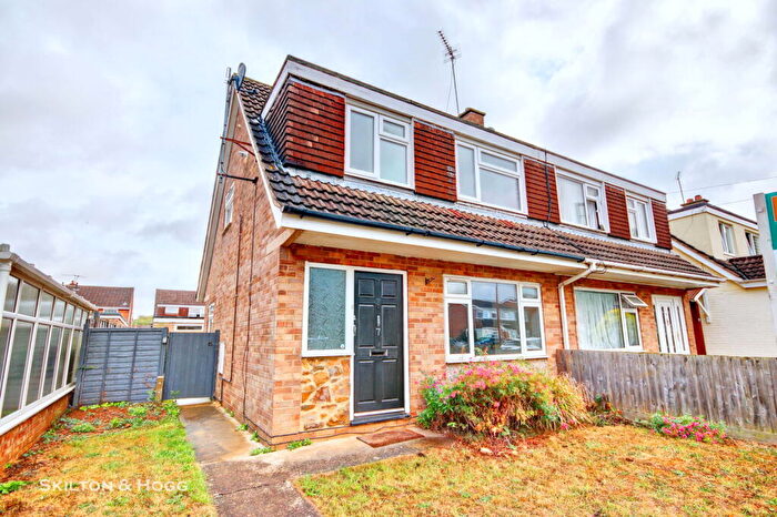 3 Bedroom Semi-Detached House For Sale In Admirals Way, Daventry, NN11