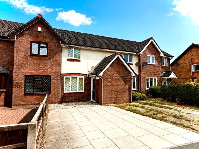 2 Bedroom Terraced House For Sale In Overdale Close, Sandringham Park, Oldham, OL1