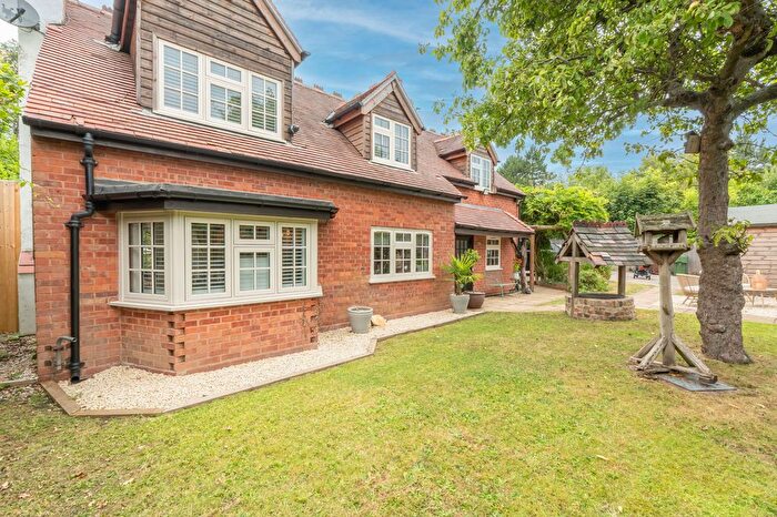 3 Bedroom Detached House For Sale In Silver Street, Wythall, Birmingham, B47