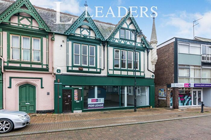 2 Bedroom Flat To Rent In High Street, Lowestoft, Suffolk, NR32