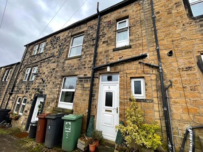 3 Bedroom Terraced House For Sale In Gable End Terrace, Pudsey, LS28