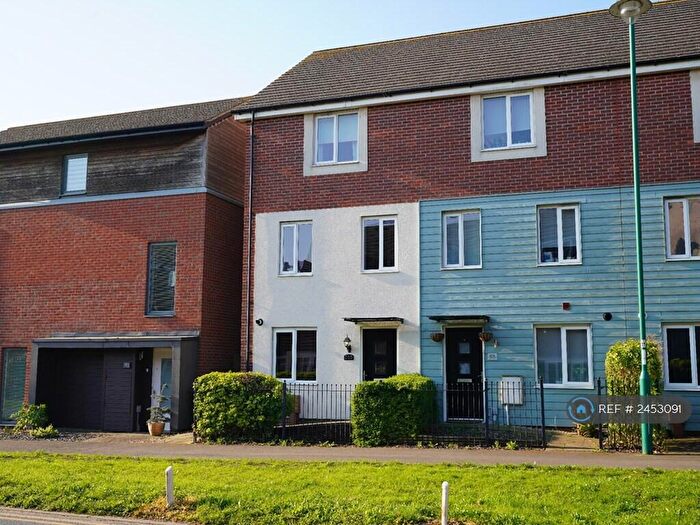 4 Bedroom End Of Terrace House To Rent In West Lake Avenue, Hampton Vale, Peterborough, PE7