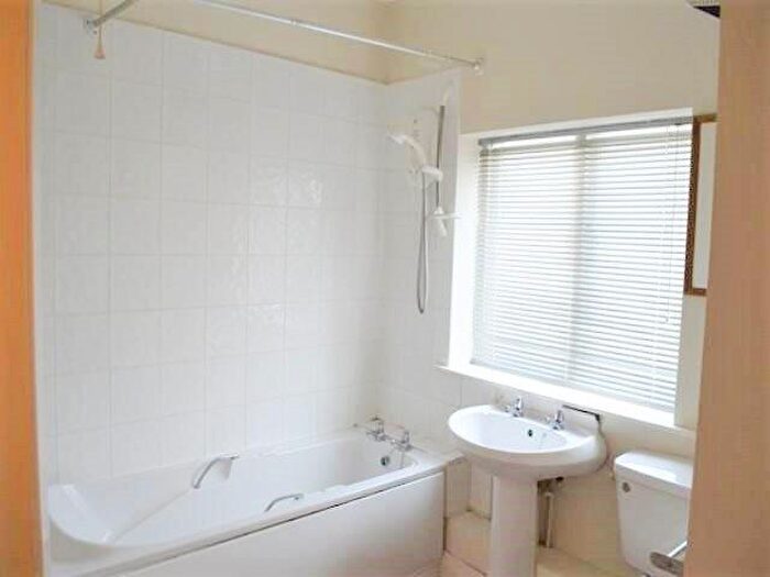 2 Bedroom Flat To Rent In Monk Street, Newcastle Upon Tyne, NE1
