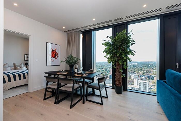 2 Bedroom Penthouse To Rent In The Mercian, Broad Street Birmingham, B15