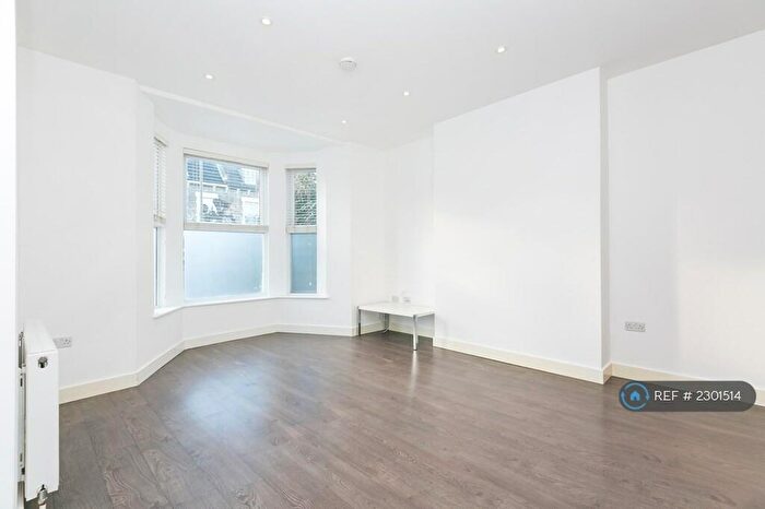 1 Bedroom Flat To Rent In Beaconsfield Road, London, N11