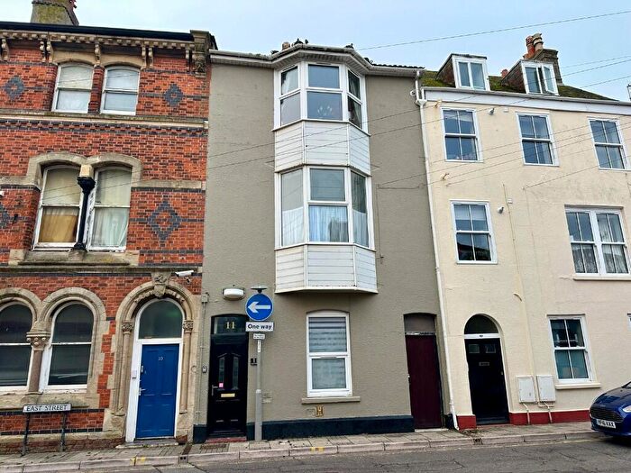 1 Bedroom Flat To Rent In East Street, Weymouth, Dorset, DT4