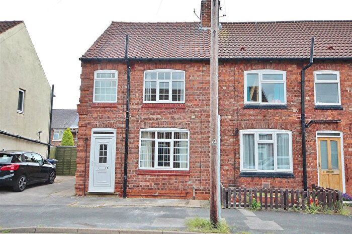 2 Bedroom End Terrace House To Rent In Powell Street, Selby, YO8