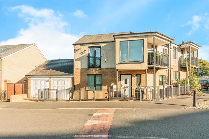 3 Bedroom Semi-Detached House For Sale In Fielden Street, Burnley, Lancashire, BB11