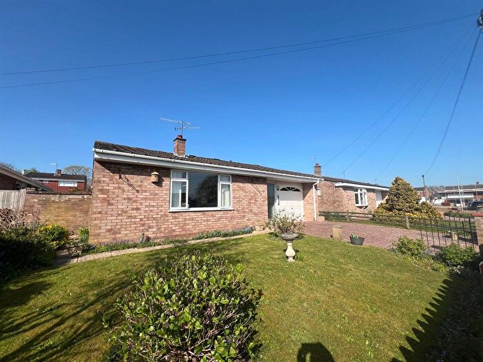 2 Bedroom Detached Bungalow For Sale In Coppice Close, Malvern, WR14