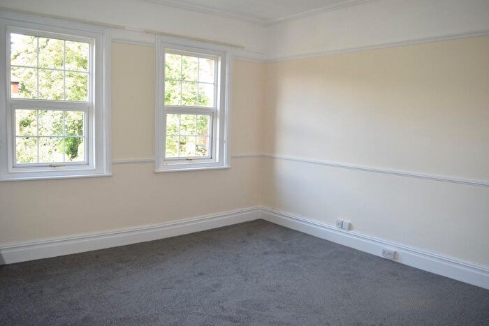 2 Bedroom Flat To Rent In Berrow Road, Burnham On Sea, Somerset, TA8