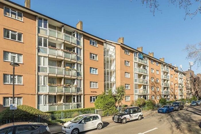 2 Bedroom Flat For Sale In Regent Square, Rodmell, Regent Square, WC1H