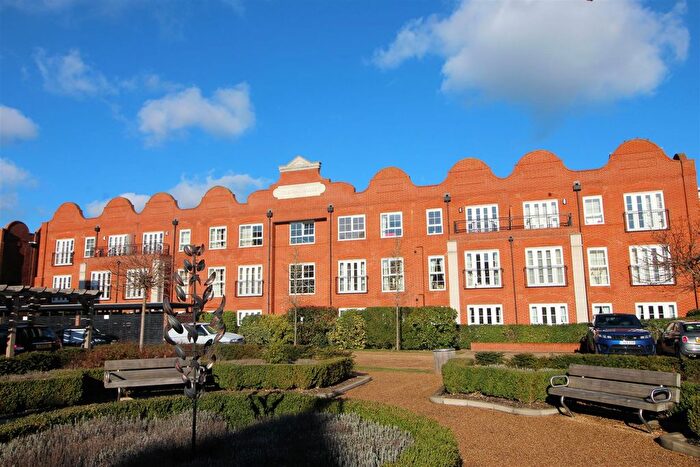 2 Bedroom Flat To Rent In Gresham Park Road, Old Woking, Woking, Surrey, GU22