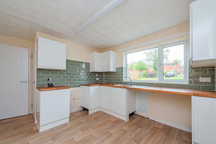 3 Bedroom Terraced House For Sale In Brereton, Telford, TF3