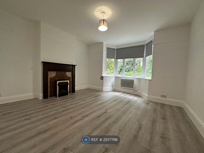 1 Bedroom Flat To Rent In Cowper Close, London, BR2