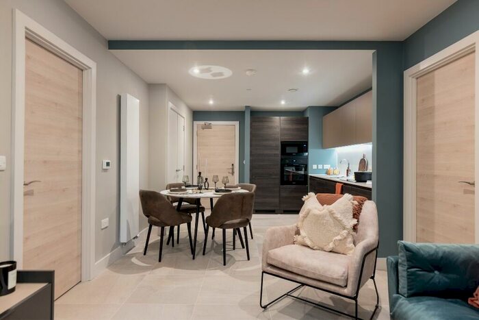 2 Bedroom Apartment To Rent In New York Square, Quarry Hill Leeds, LS2