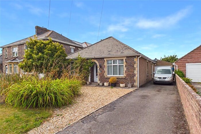 4 Bedroom Bungalow For Sale In Fosseway South, Midsomer Norton, Radstock, Somerset, BA3