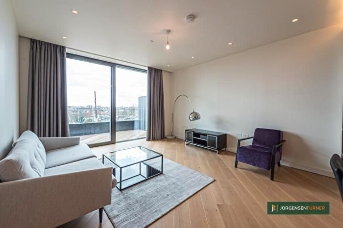 1 Bedroom Flat To Rent In Television Centre, Shepherds Bush, London, W12