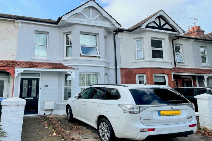 3 Bedroom Terraced House To Rent In Kingsland Road, Worthing, BN14