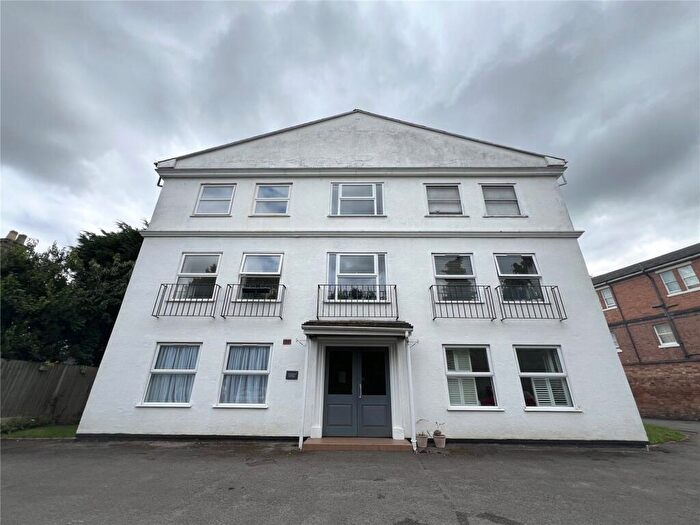 2 Bedroom Flat For Sale In Kenilworth Road, Leamington Spa, CV32