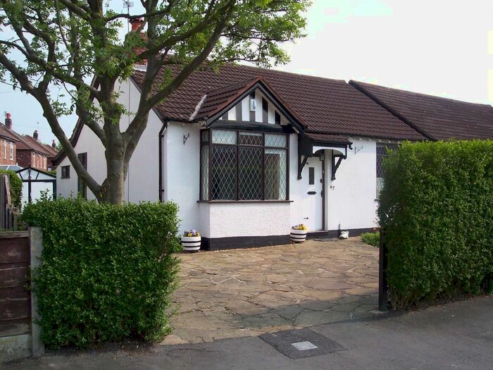 3 Bedroom Bungalow To Rent In Woodsmoor Lane, Woodsmoor, Stockport SK2